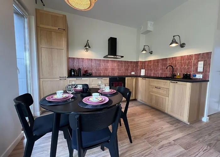 Semesterbostad Alcmaria - Aura Kaszub *